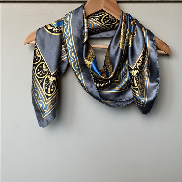 $25/2 Square Scarf: Greek Historic Cesar Print Instant Upgrade - Picture 3 of 5